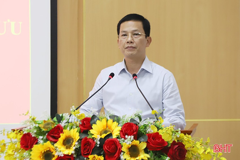 Chủ tịch UBND TP Hà Tĩnh Nguyễn Trọng Hiếu phát biểu chỉ đạo tại hội nghị. bqbht_br_j6.jpg