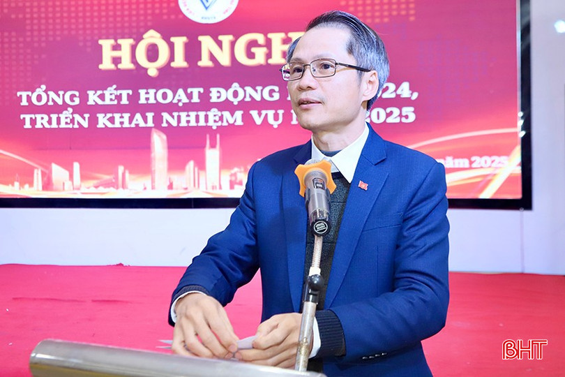 Phó Trưởng ban Tuyên giáo Tỉnh uỷ Lê Văn Khánh: Thời gian tới,Liên hiệp các Hội KH&KT Hà Tĩnh tiếp tục phát huy vai trò đội ngũ trí thức, đóng góp vào sự phát triển chung của toàn tỉnh; tiếp tục nêu cao tinh thần phản biện, bổ sung để các chính sách, nghị quyết ban hành được hoàn thiện hơn, góp phần đưa các chủ trương của Đảng, chính sách của Nhà nước đi sâu vào thực tiễn. bqbht_br_j3.jpg