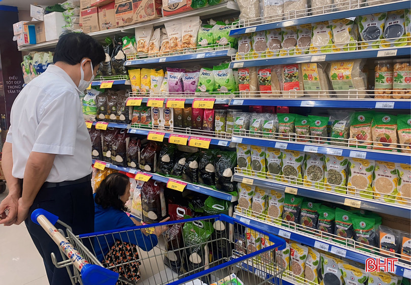 Siêu thị Co.opmart Hà Tĩnh có hơn 90% sản phẩm thương hiệu Việt. bqbht_br_anh-2.jpg