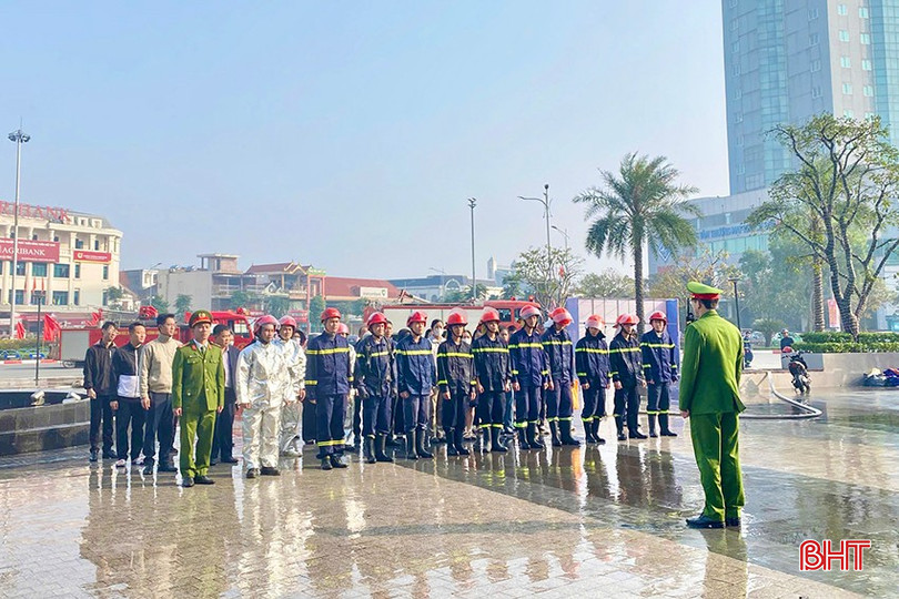 Buổi thực tập có sự tham gia của hơn 50 cán bộ, nhân viên, người lao động tại Vincom Plaza Hà Tĩnh. bqbht_br_j2.jpg