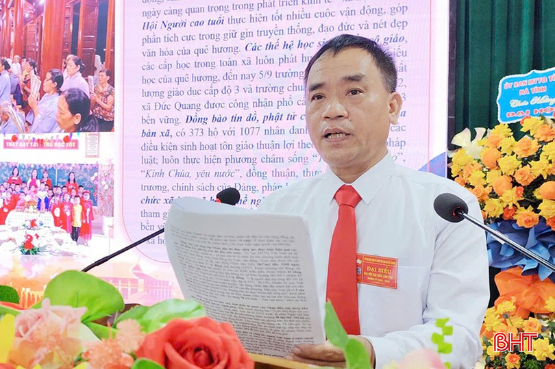 Phó Chủ tịch Ủy ban MTTQ Việt Nam xã Đức Quang Lưu Sỹ Khanh báo cáo tại đại hội. bqbht_br_pct.jpg