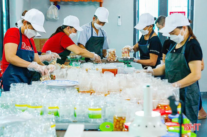 Quy trình đóng gói được đảm bảo vệ sinh an toàn thực phẩm. 3.jpg