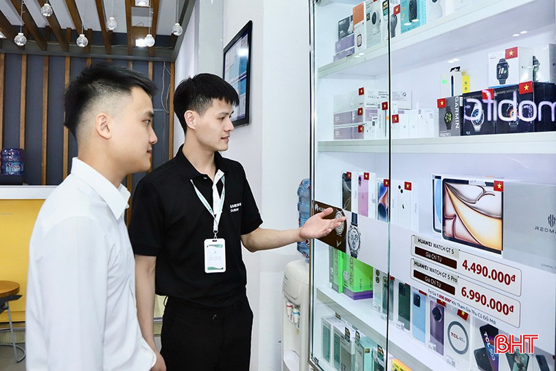 Các mặt hàng điện tử được khuyến mãi tới 80% tại Hoàng Hà Mobile. bqbht_br_u3.jpg