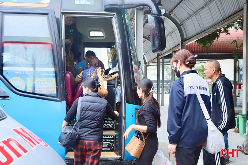 Nhu cầu đi lại trong dịp nghỉ lễ 30/4 và 1/5 năm nay dự kiến sẽ tăng cao. bqbht_br_k2.jpg