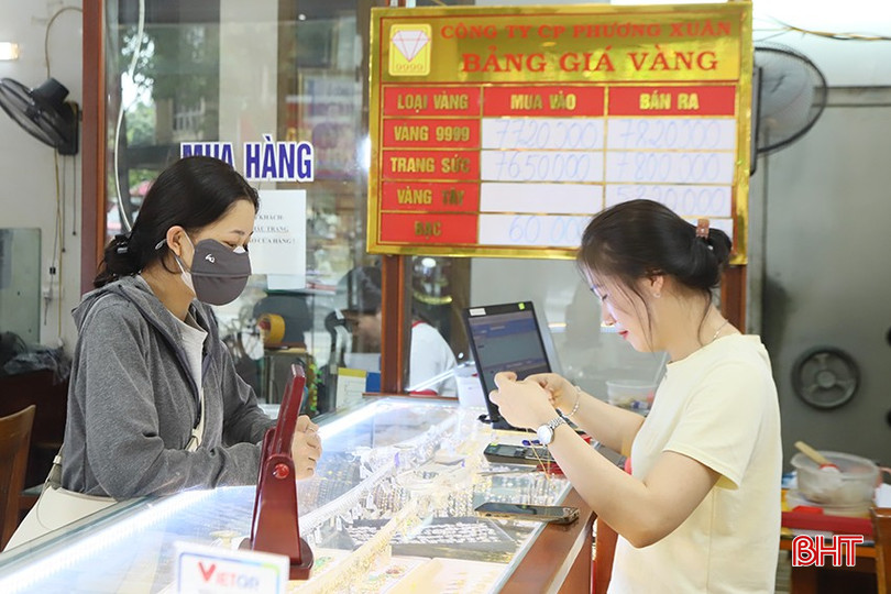 Lượng giao dịch tại cửa hàng Phương Xuân ghi nhận sự trầm lắng trong nhiều ngày. 1.jpg