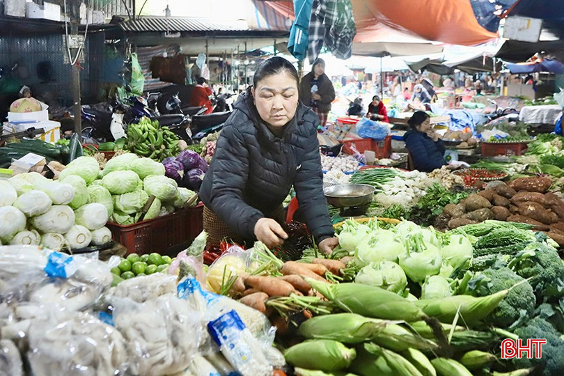 Giá rau xanh giảm từ 5.000 - 10.000 đồng/kg sau Tết. bqbht_br_v1.jpg