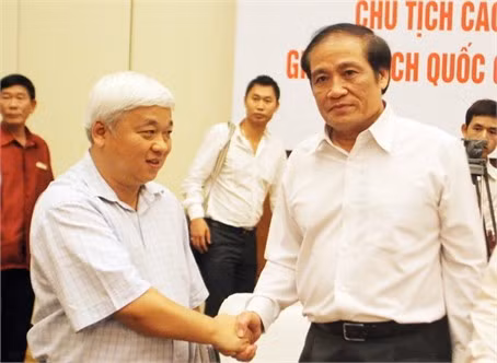 Thay vì đối đầu, VFF và VFP cần đoàn kết để cùng phấn đấu vì sự phát triển của bóng đá Việt Nam