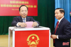  Bí thư Tỉnh ủy Nguyễn Duy Lâm bỏ phiếu bầu cử tại nơi cư trú