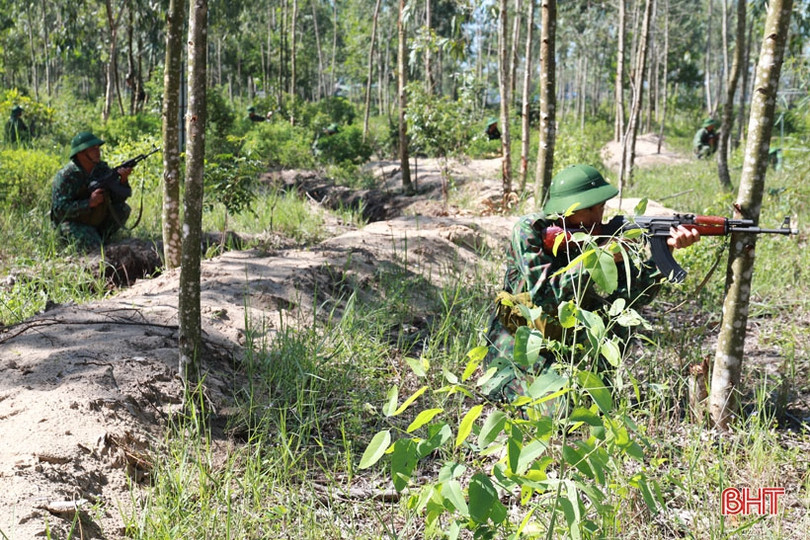 Nghi Xuân diễn tập thực binh đánh địch đổ bộ đường biển 