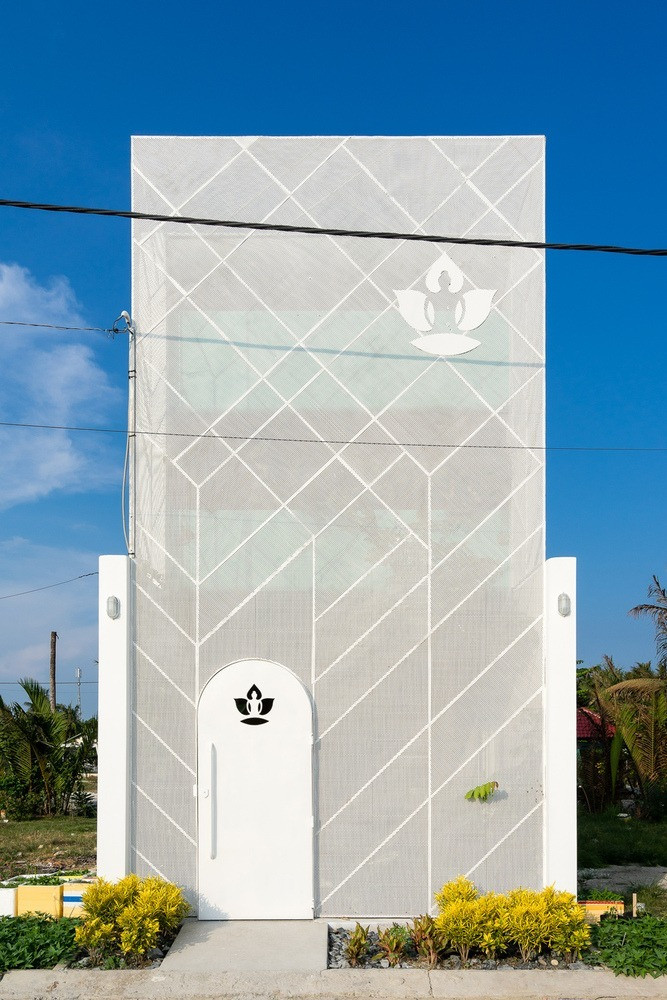 Độc đáo ngôi nhà có vườn đan xen