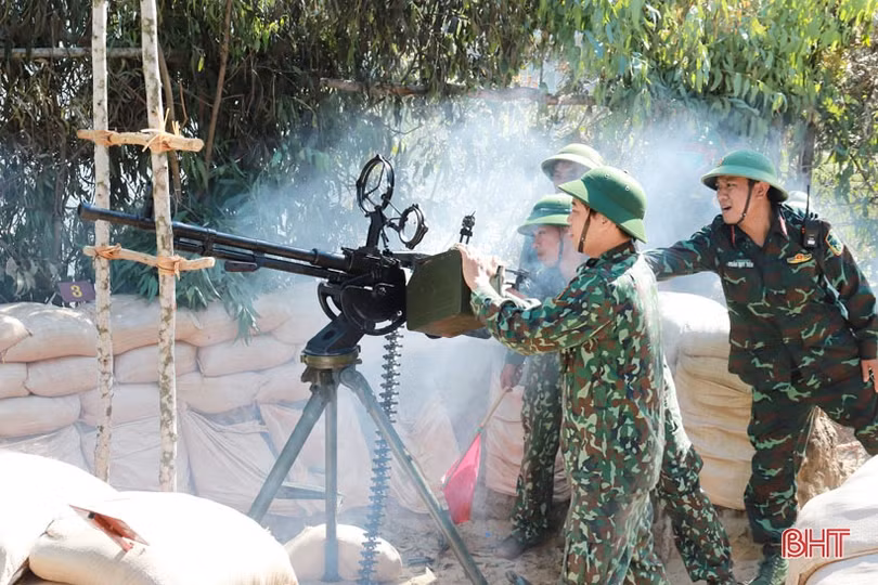 Nghi Xuân diễn tập thực binh đánh địch đổ bộ đường biển 