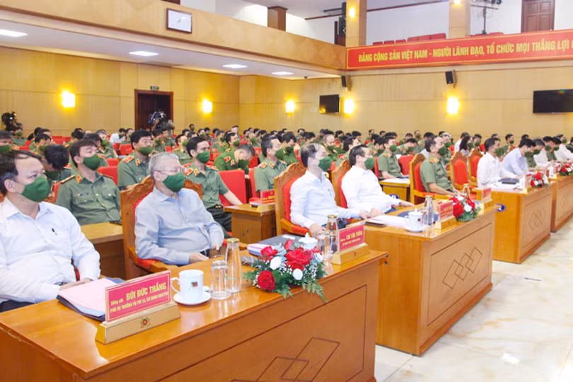 Triển khai quy chế phối hợp kiểm tra, giám sát, thi hành kỷ luật đảng trong lực lượng công an