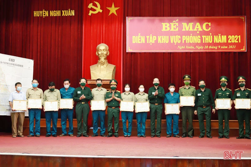 Nghi Xuân diễn tập thực binh đánh địch đổ bộ đường biển 