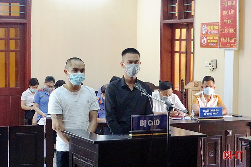 Chống đối, đe dọa CSGT, 2 đối tượng ở TX Kỳ Anh lĩnh 42 tháng tù giam