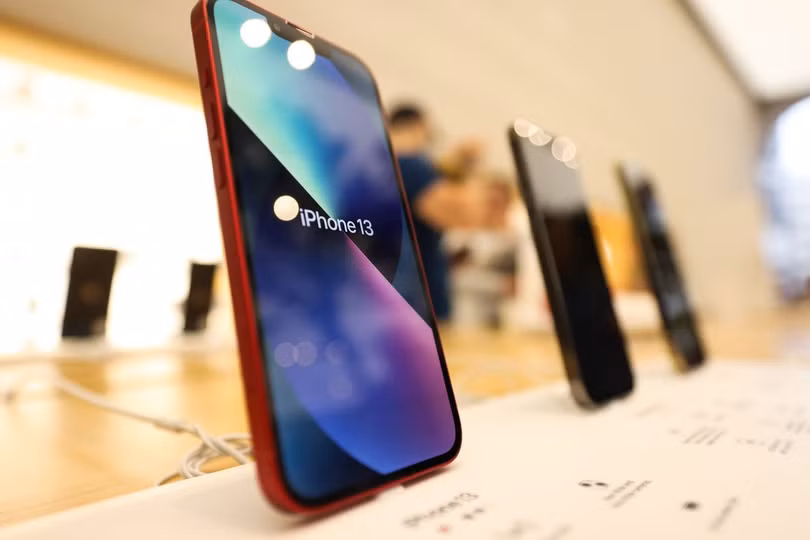 Apple sửa lỗi đầu tiên trên iPhone 13