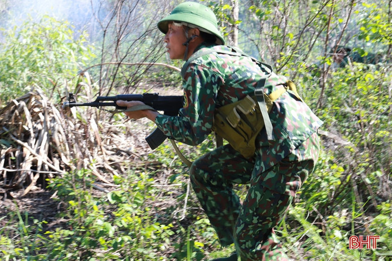 Nghi Xuân diễn tập thực binh đánh địch đổ bộ đường biển 
