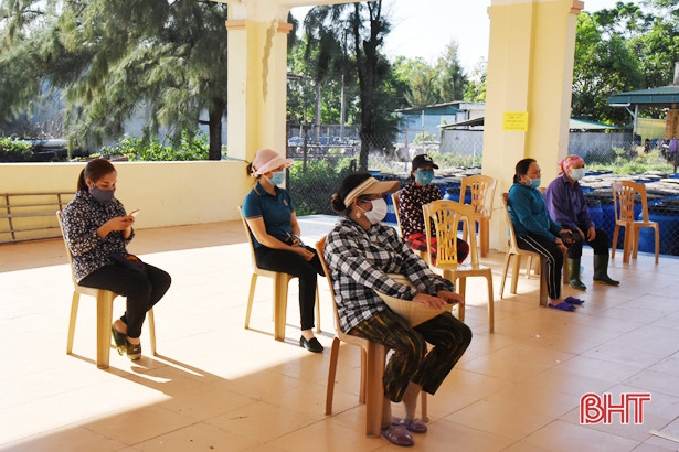 121 mẫu xét nghiệm COVID-19 ở cảng cá Cửa Sót cho kết quả an toàn