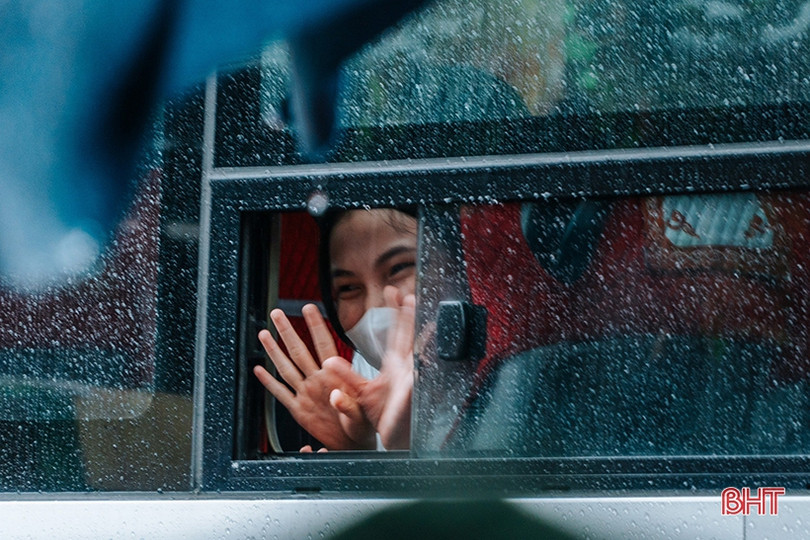 Trao giải cuộc thi ảnh “Khoảnh khắc đẹp mùa thi” Hà Tĩnh năm 2021