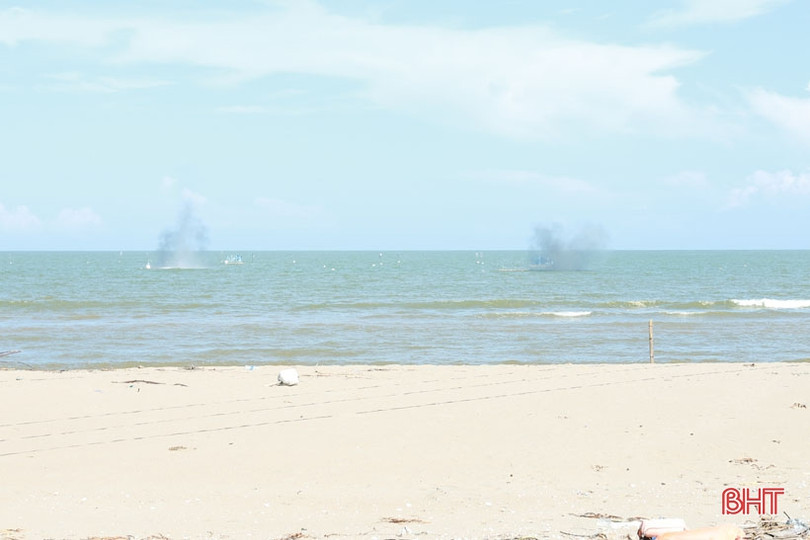 Nghi Xuân diễn tập thực binh đánh địch đổ bộ đường biển 