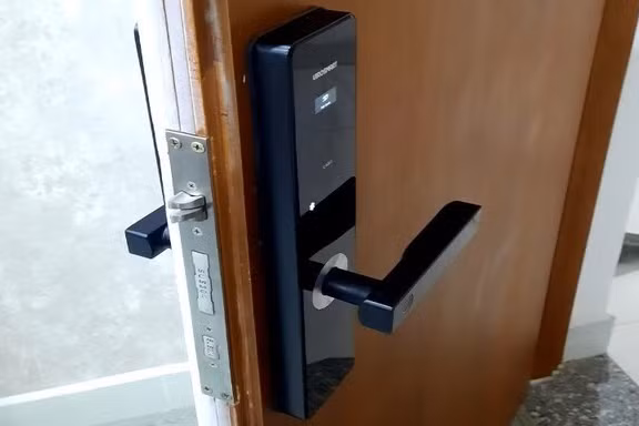 Mua khóa điện tử Viro Smart chính hãng tại Mia Lock Việt Nam