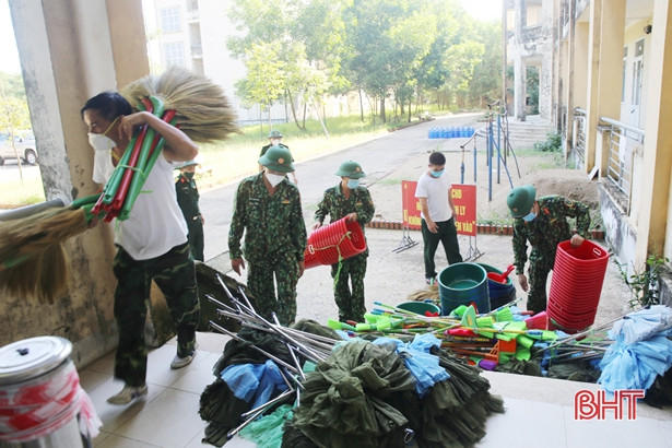 Chuẩn bị nhân lực, vật tư y tế đón các thai phụ từ tỉnh, thành phía Nam về Hà Tĩnh