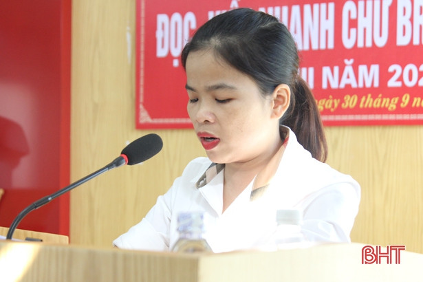 21 thí sinh ở Hà Tĩnh tranh tài tại hội thi “Đọc, viết nhanh chữ Braille”