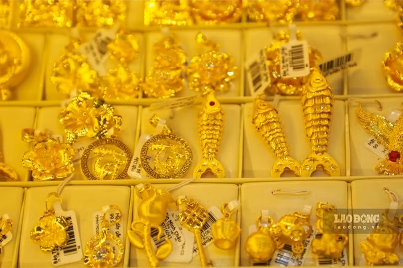 Giá vàng hôm nay 1.10: Bất ngờ đổi chiều