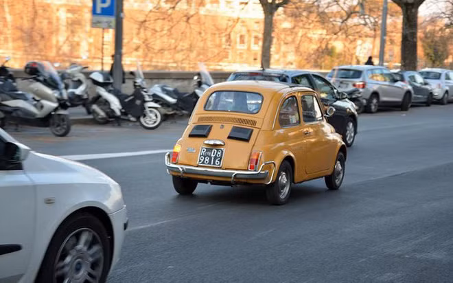 Những thói quen lái xe nguy hiểm có thể gây tai nạn