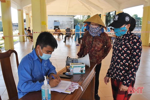 121 mẫu xét nghiệm COVID-19 ở cảng cá Cửa Sót cho kết quả an toàn