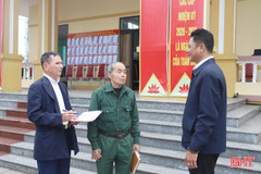 Những người đóng góp thầm lặng cho công tác bầu cử