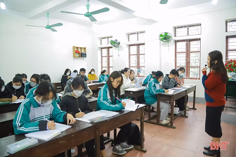 Nữ sinh TP Hà Tĩnh giành danh hiệu Học sinh 3 tốt” của Trung ương Đoàn