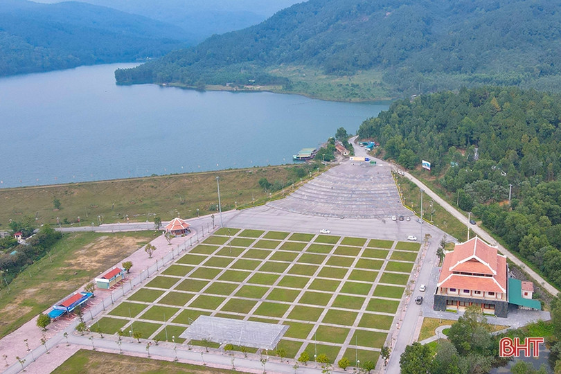 Vẻ đẹp cung đường dẫn tới Hoan Châu đệ nhất danh lam ở Hà Tĩnh