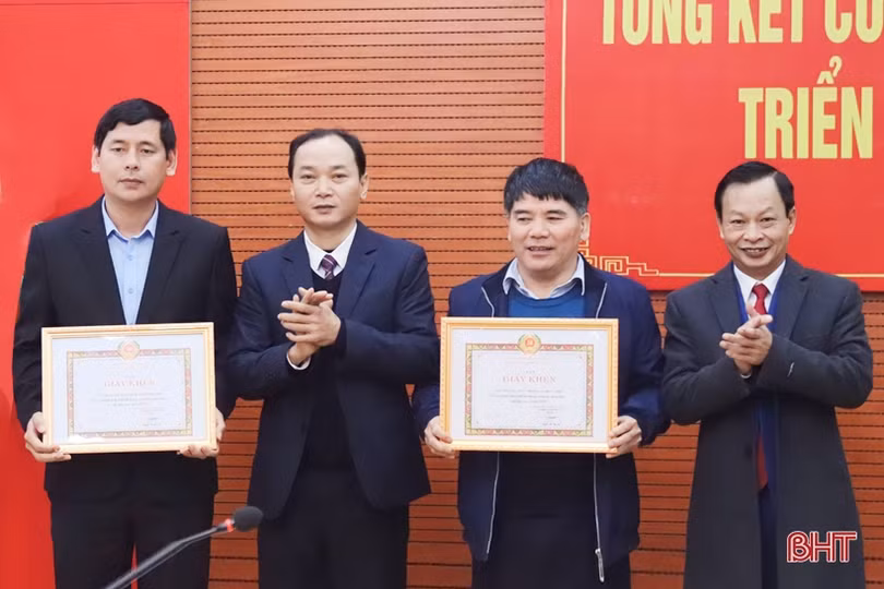 Tiếp tục đổi mới phương thức lãnh đạo của Đảng đối với hệ thống chính trị