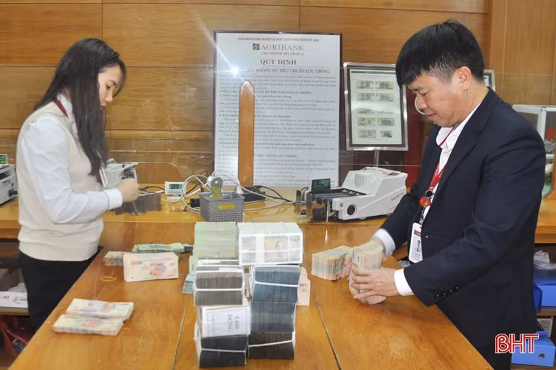Hệ thống ngân hàng Hà Tĩnh đáp ứng nhu cầu tiền lẻ phục vụ thanh toán dịp cuối năm