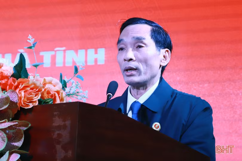 Phát huy truyền thống Bộ đội Cụ Hồ, gương mẫu đi đầu trong các phong trào thi đua