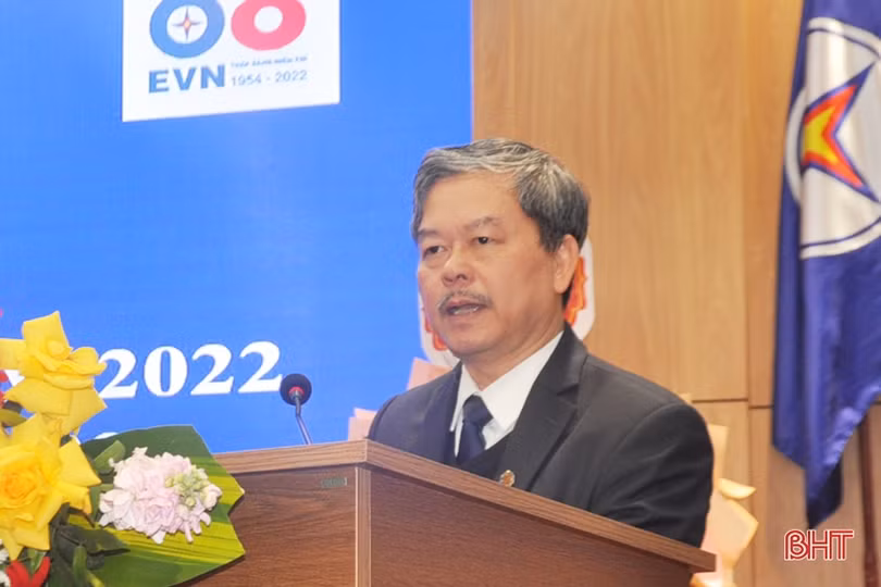 Điện lực Hà Tĩnh phấn đấu điện thương phẩm năm 2023 đạt hơn 1.369 triệu kWh