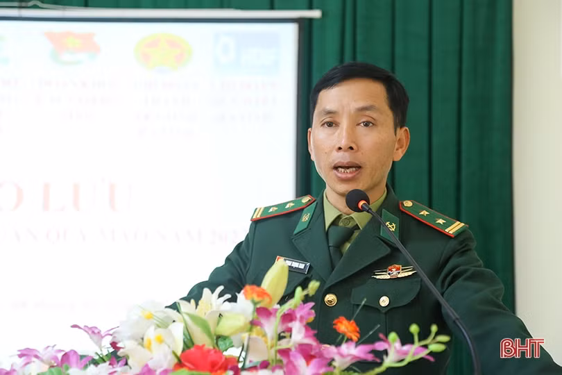 Tặng 4.000 hộp sữa cho học sinh dân tộc Chứt