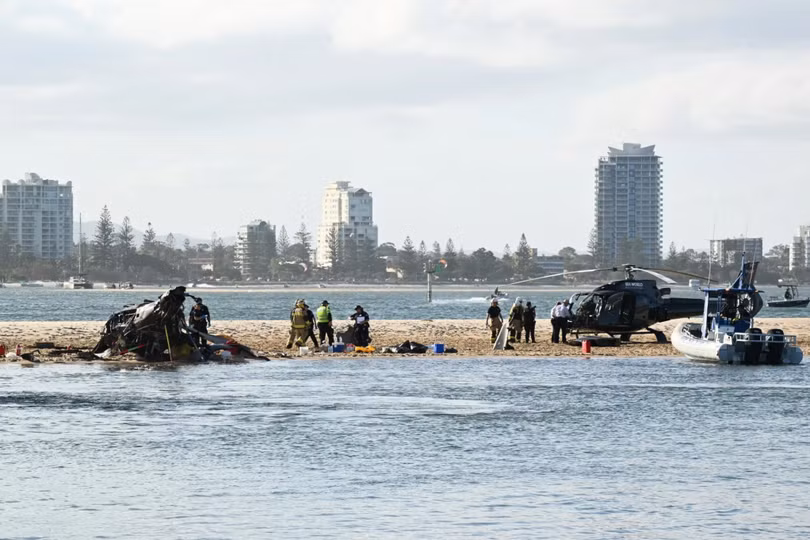 2 máy bay trực thăng va chạm giữa không trung, 4 người chết và 3 người nguy kịch