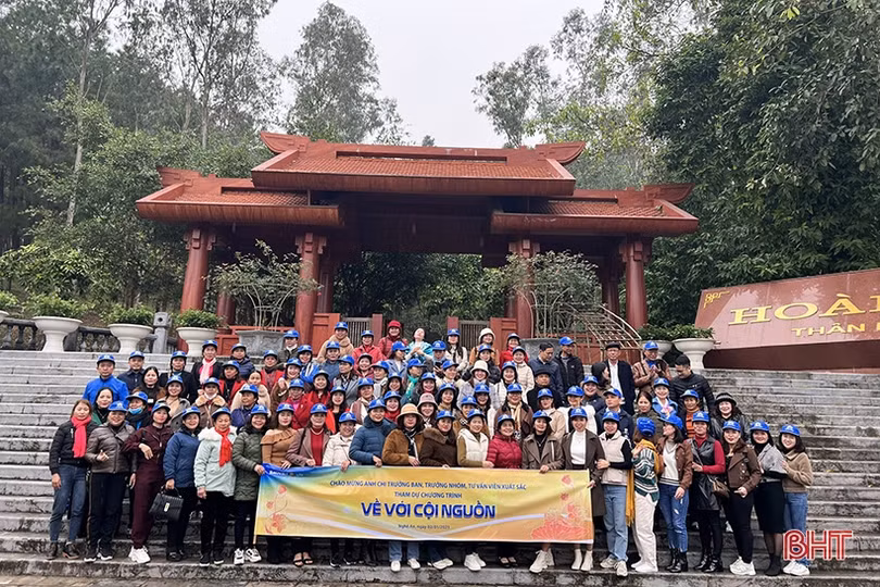 Doanh nghiệp Hà Tĩnh thi đua sản xuất, kinh doanh trong năm mới 