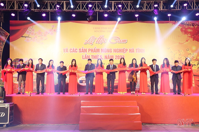 Khai mạc Lễ hội Cam và các sản phẩm nông nghiệp Hà Tĩnh lần thứ 5