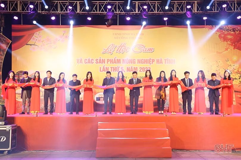 Khai mạc Lễ hội Cam và các sản phẩm nông nghiệp Hà Tĩnh lần thứ 5