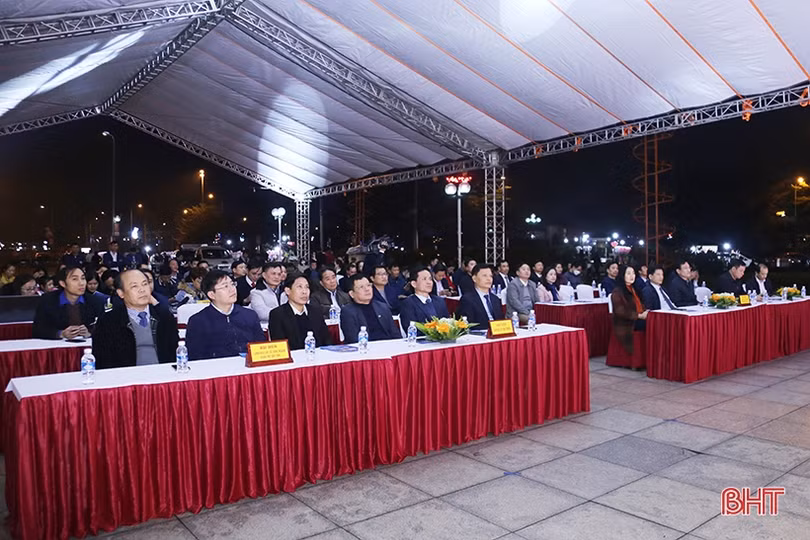 Khai mạc Lễ hội Cam và các sản phẩm nông nghiệp Hà Tĩnh lần thứ 5