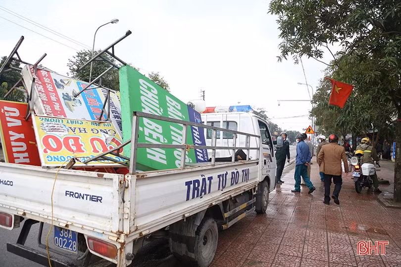 TP Hà Tĩnh lập lại trật tự đô thị trước tết Nguyên đán