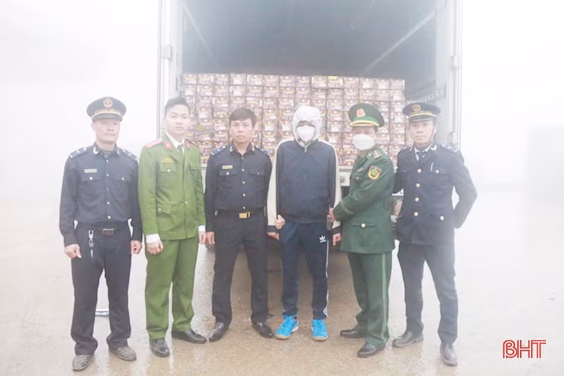 Tăng cường ngăn chặn pháo nổ thẩm lậu qua biên giới Hà Tĩnh dịp tết