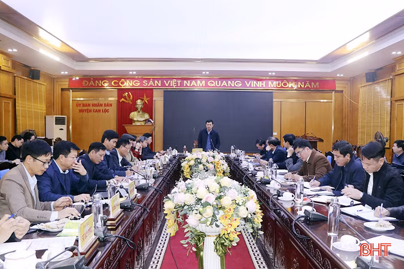 Đẩy mạnh truyền thông, quảng bá hình ảnh về du lịch chùa Hương Tích