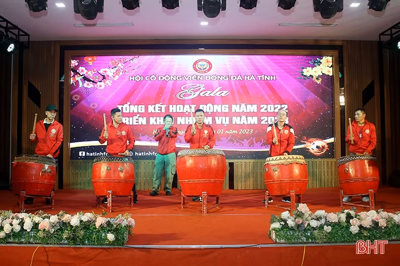 Hội Cổ động viên tiếp tục đồng hành cùng sự phát triển bóng đá Hà Tĩnh