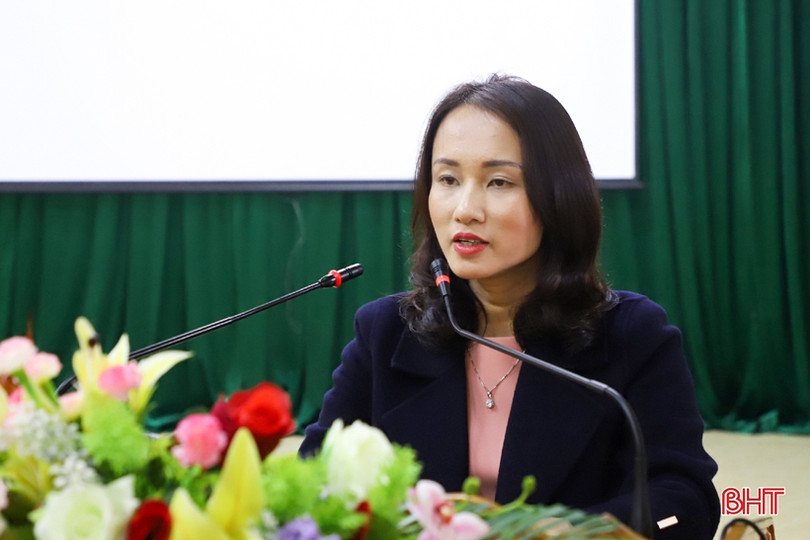 Vietcombank Hà Tĩnh trao tặng 250 suất quà tết