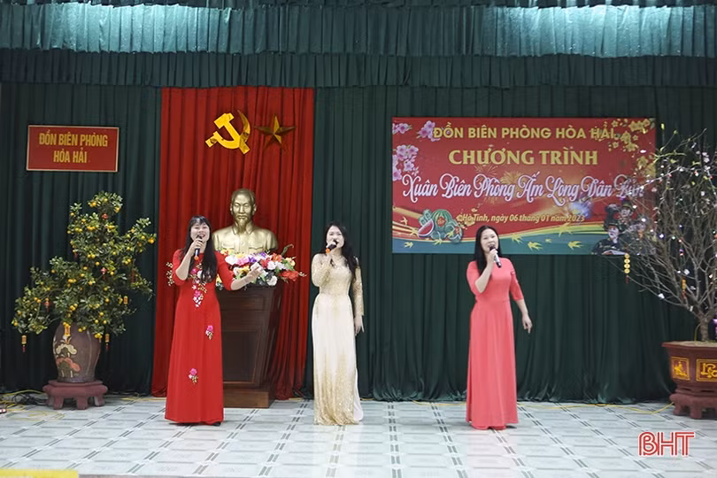 Mang Tết yêu thương” đến người dân và chiến sỹ biên phòng Hà Tĩnh