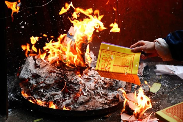 Xin đừng… đốt của!