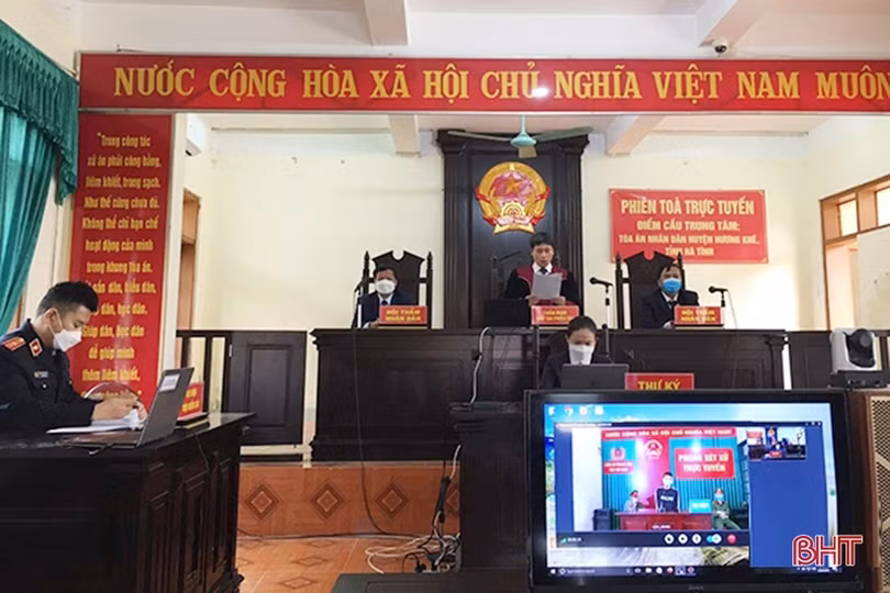 “Thư ký” trực tuyến hỗ trợ đắc lực cho thẩm phán Hà Tĩnh